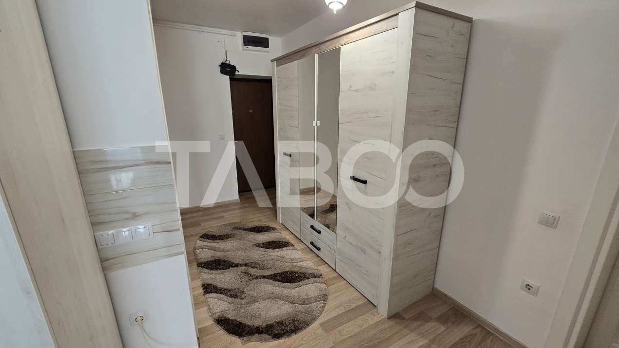 Apartament cu 3 camere de inchiriat decomandat zona Strand