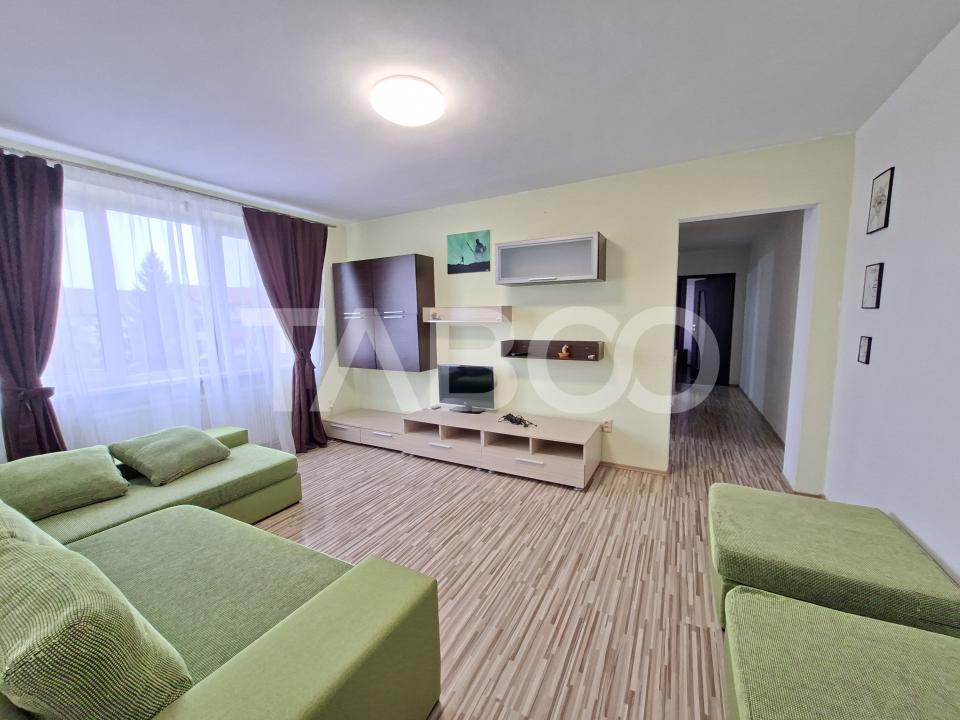 Apartament cu 3 camere si balcon de inchiriat in Sibiu zona Rahovei