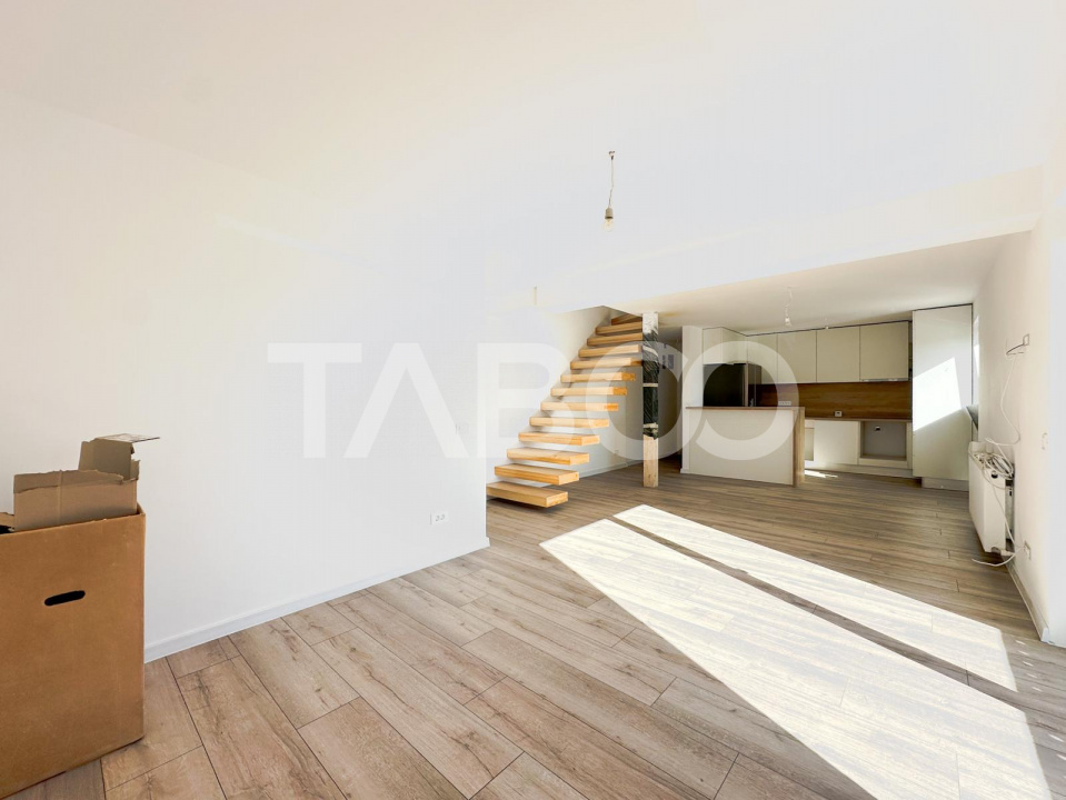 Apartament cu 4 camere 105 mp pe 2 nivele in vila noua cu parcare