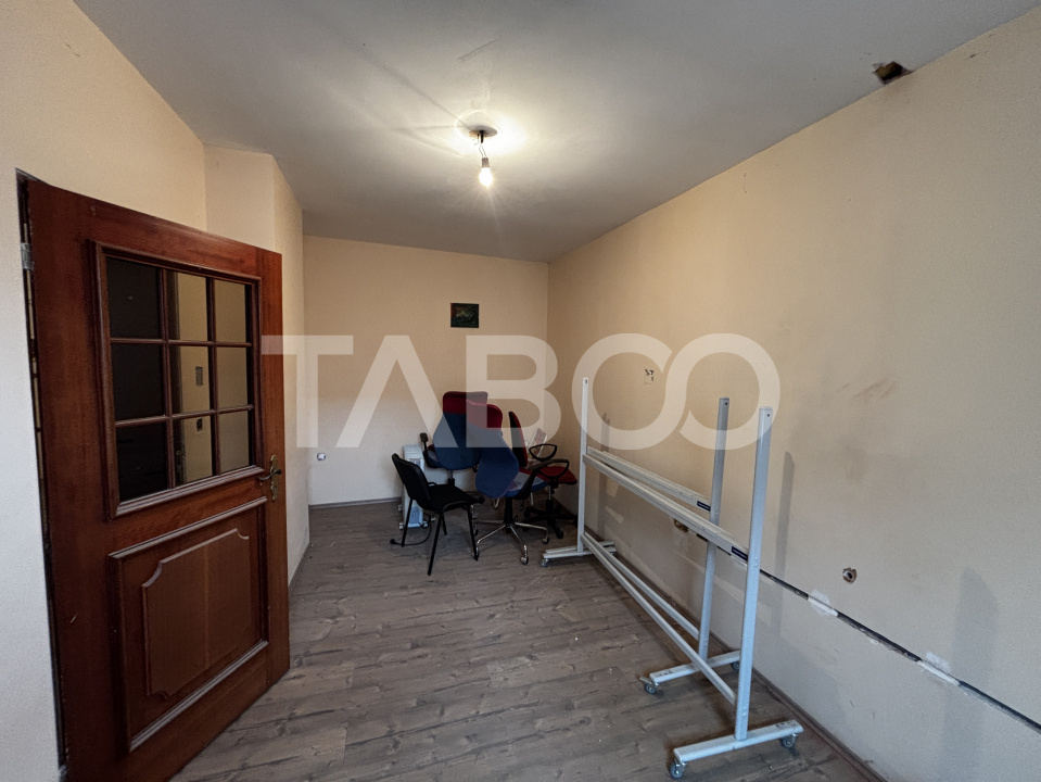 Apartament cu 4 camere 110 mp prima afisare zona Orasul de Jos