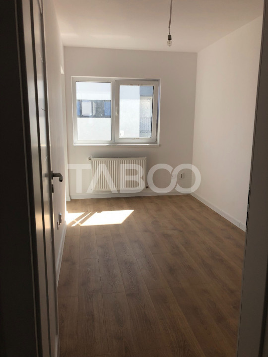 Apartament cu 4 camere 81 mpu si LOC PARCARE zona Doamna Stanca