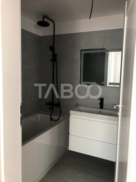 Apartament cu 4 camere 81 mpu si LOC PARCARE zona Doamna Stanca