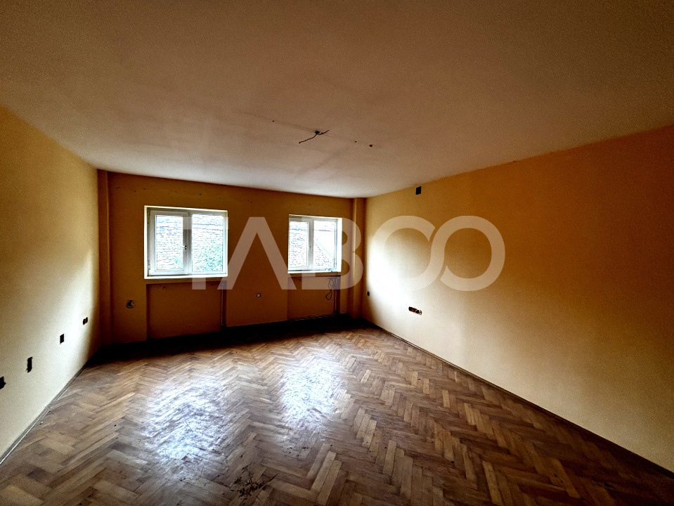 Apartament cu 4 camere de vanzare 110 mp Orasul de Jos Sibiu 