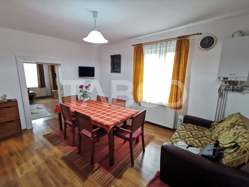 Apartament cu 5 camere in zona de case a Bulevardului Mihai Viteazul 