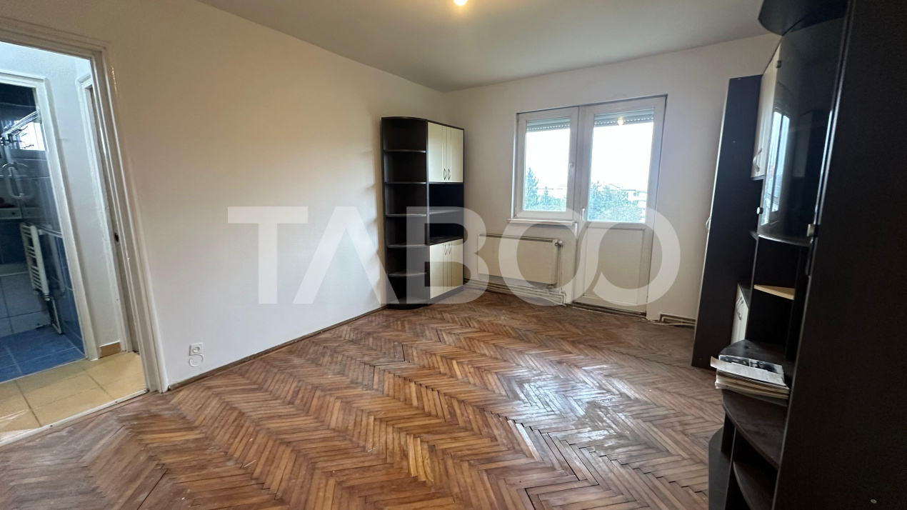 Apartament cu balcon 2 camere si pivnita zona Mihai Viteazul Sibiu 