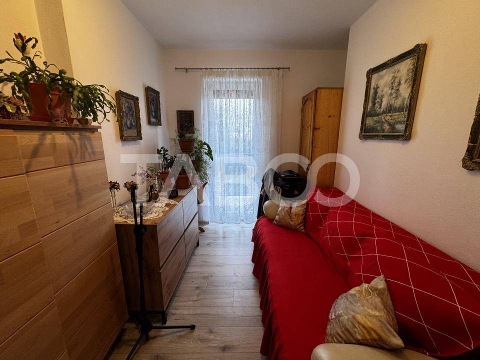 Apartament cu gradina 63 mp 3 camere 2 parcari si boxa Turnisor Sibiu