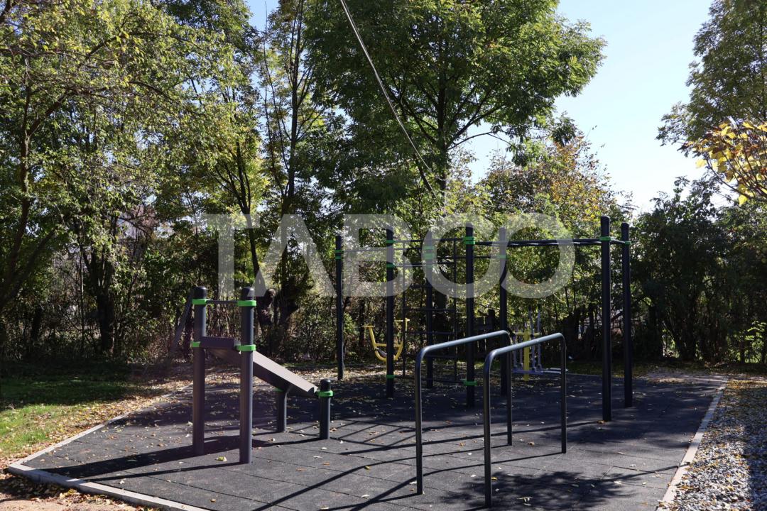 Apartament cu gradina 63 mp 3 camere 2 parcari si boxa Turnisor Sibiu