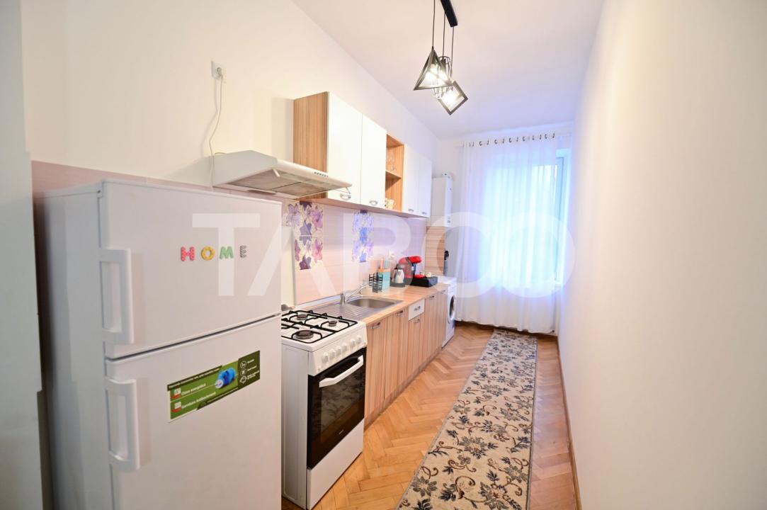 Apartament cu pivnita si loc de parcare 105 mpu  zona Centrala
