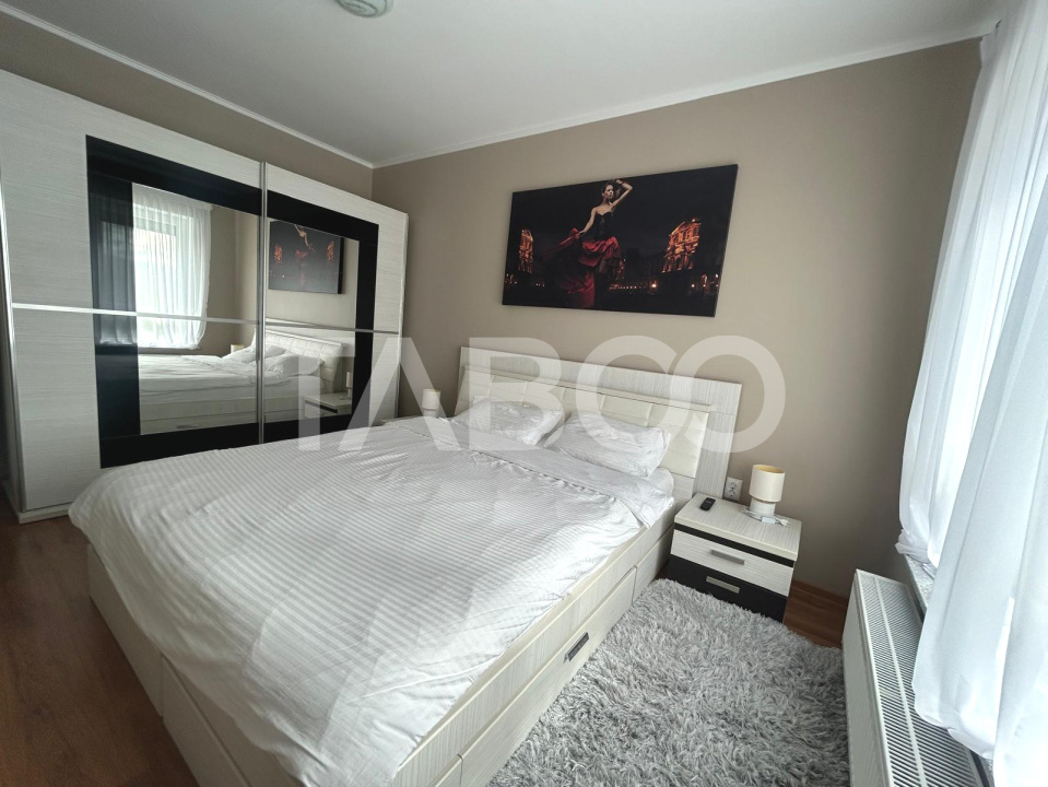 Apartament  de inchiriat 2 camere  balcon si loc de parcare privat 