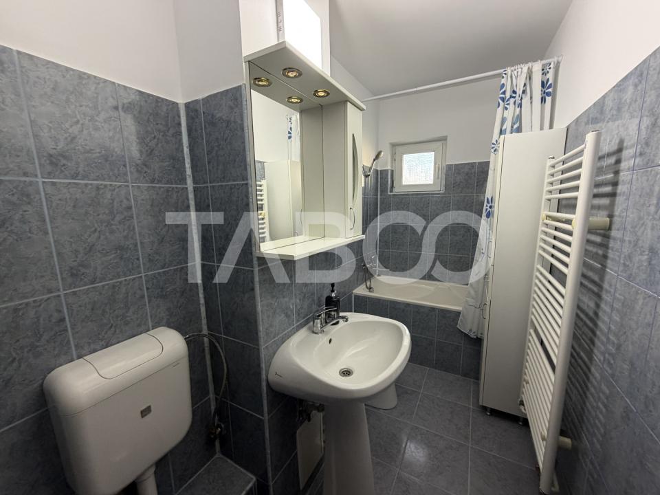 Apartament de inchiriat 2 camere etaj 3 decomandat mobilat utilat