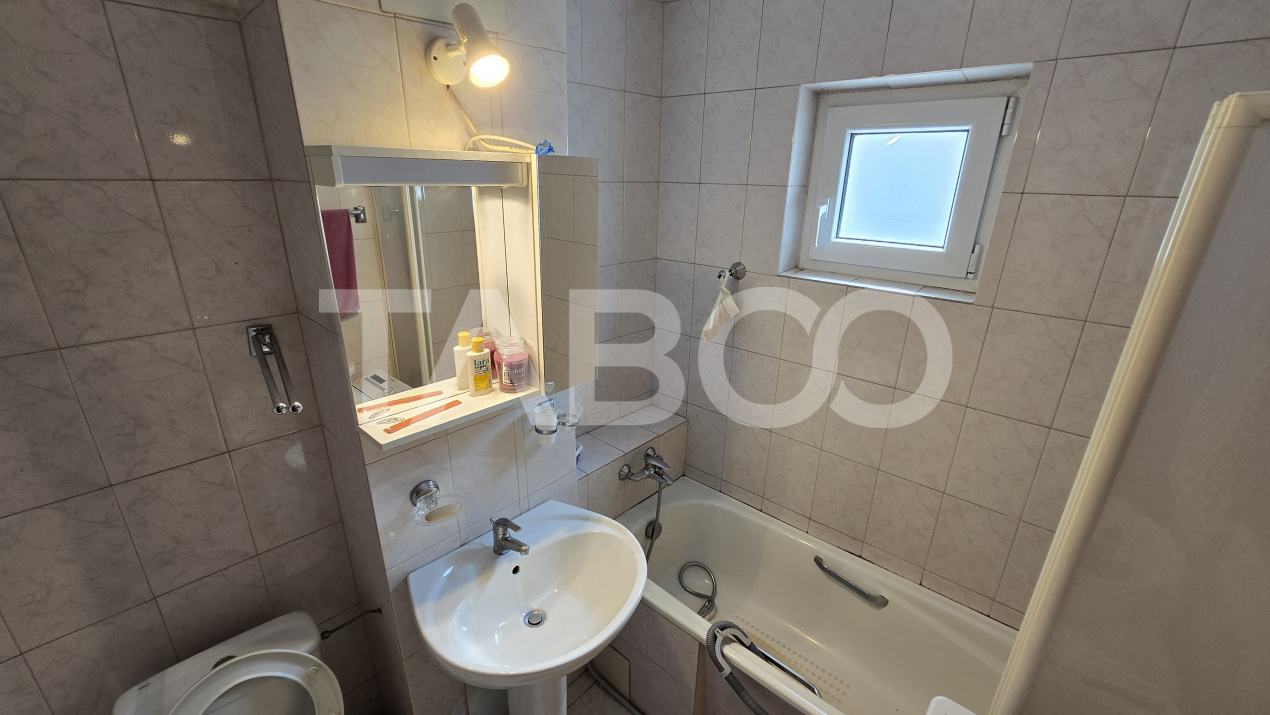 Apartament de inchiriat Central 3 camere balcon mobilat utilat
