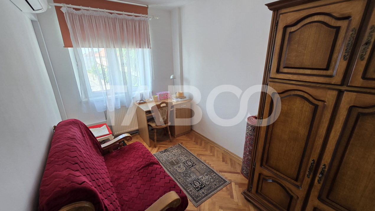 Apartament de inchiriat Central 3 camere balcon mobilat utilat