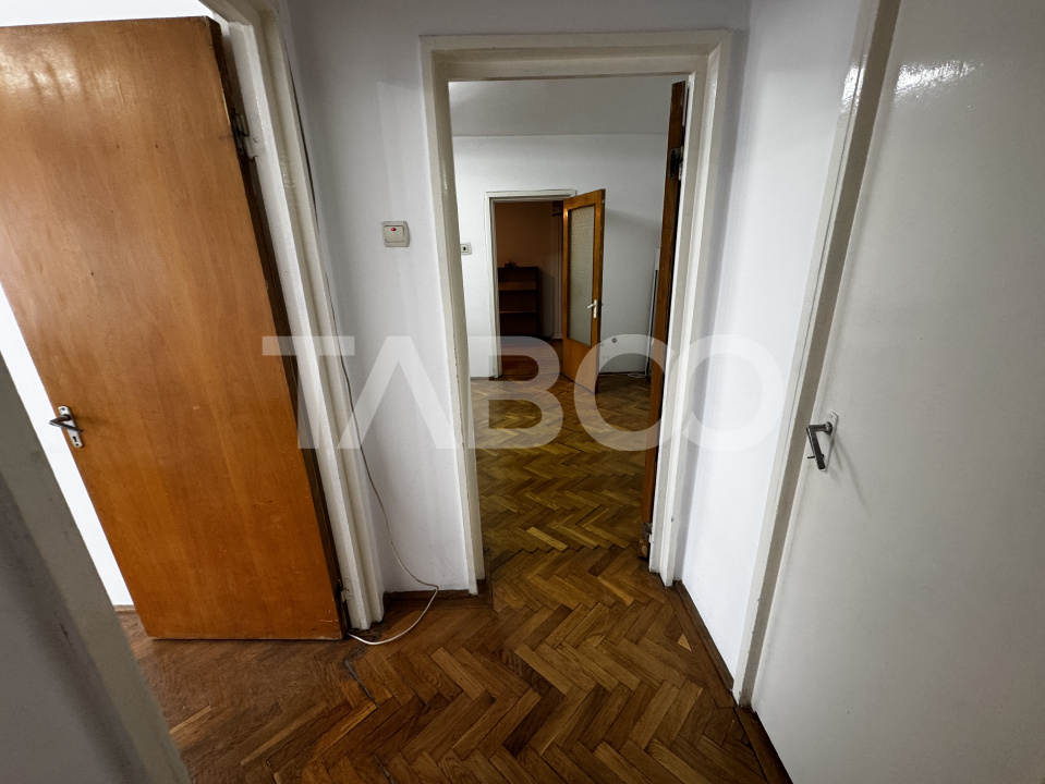 Apartament de inchiriat cu 2 camere si balcon Mihai Viteazul Sibiu
