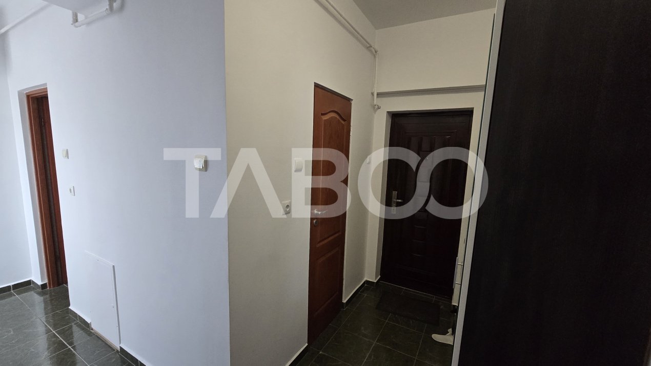 Apartament de inchiriat etaj intermediar Central 2 camere