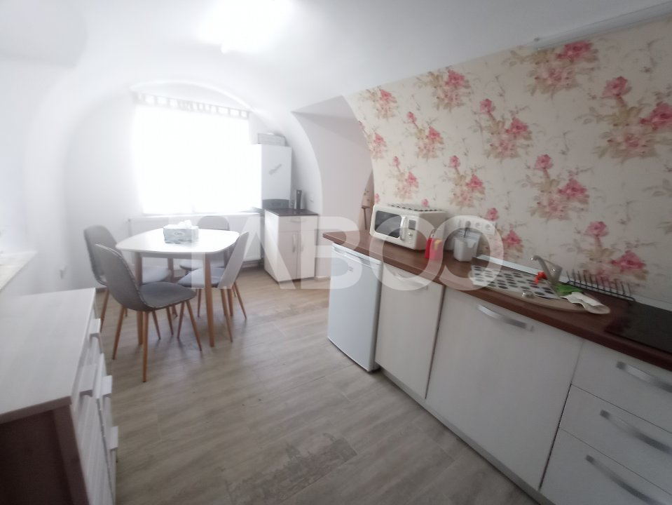 Apartament de inchiriat in Centrul Istoric din Sibiu gradina 150 mp