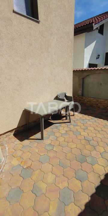 Apartament de inchiriat la casa 2 camere loc parcare in Selimbar 