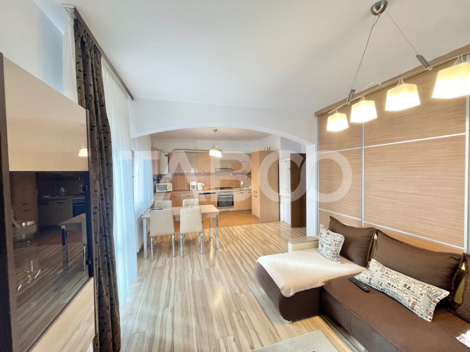 Apartament de inchiriat Strand 3 camere 2 balcoane 2 bai parcare