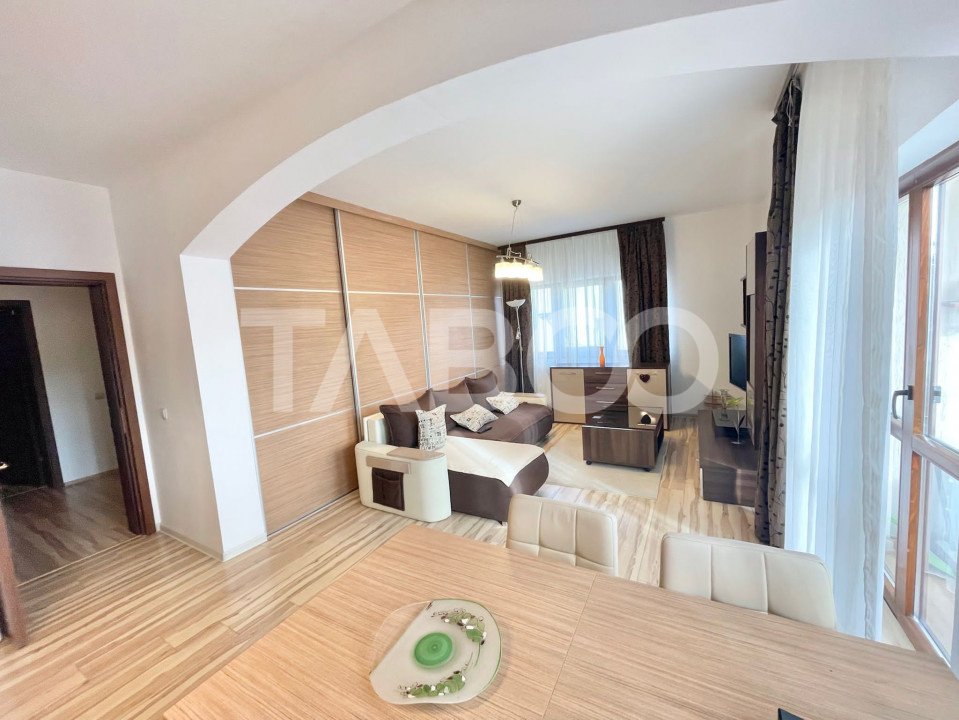 Apartament de inchiriat Strand 3 camere 2 balcoane 2 bai parcare