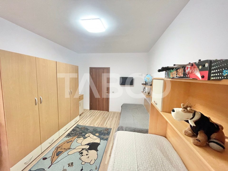 Apartament de inchiriat Strand 3 camere 2 balcoane 2 bai parcare