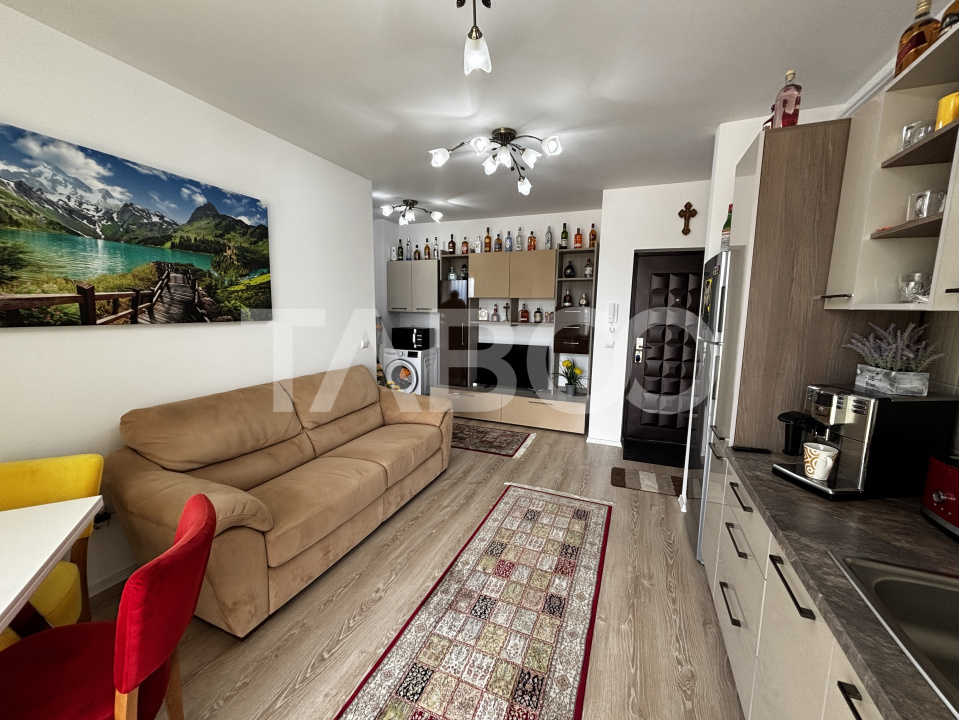 Apartament de vanzare 2 camere  38mpu + boxa zona Turnisor