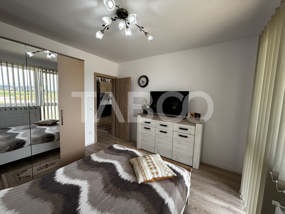 Apartament de vanzare 2 camere  38mpu + boxa zona Turnisor