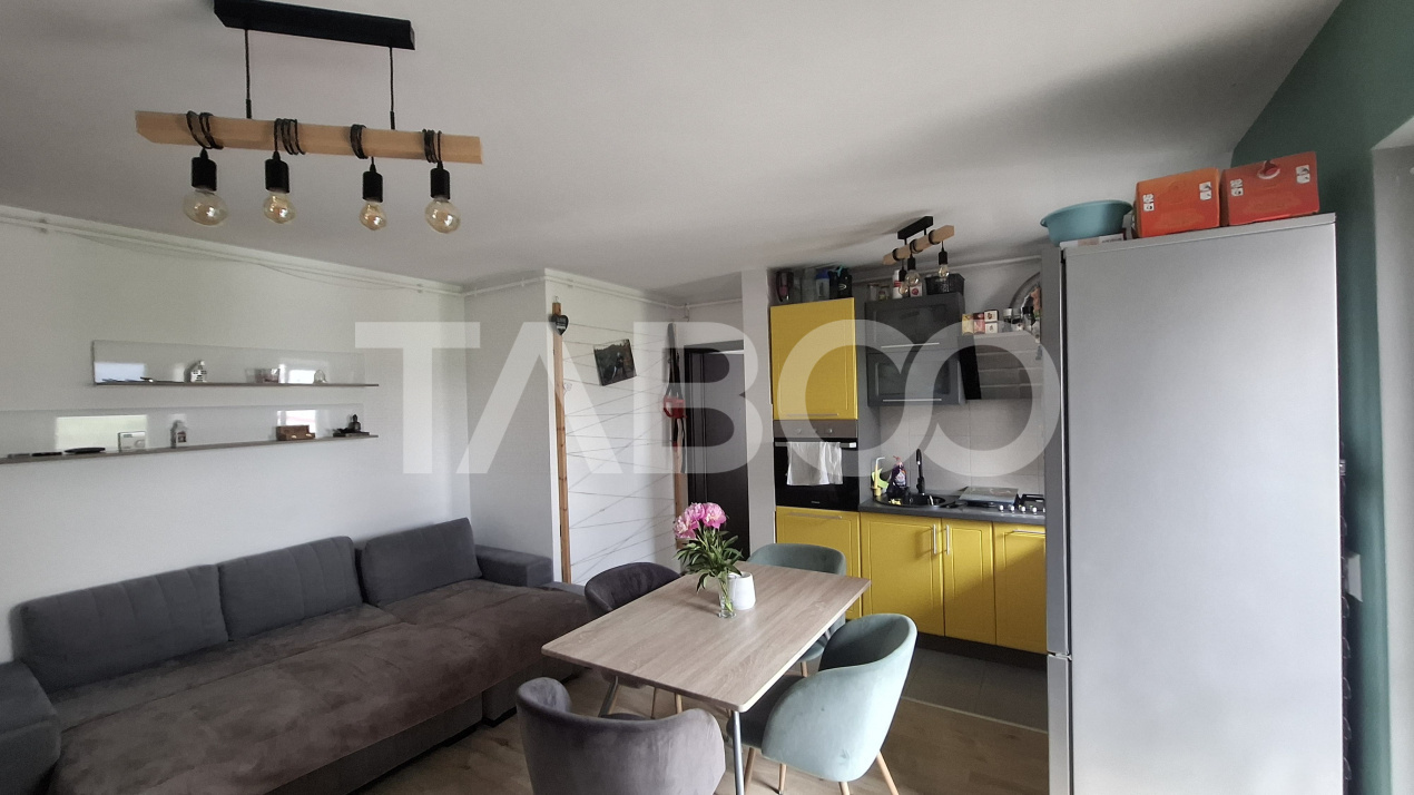 Apartament de vanzare 2 camere 40 mp zona Calea Surii Mici Magnolia