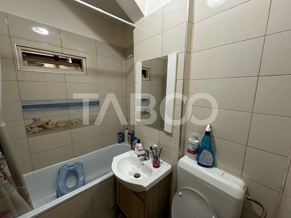 Apartament de vanzare  2 camere 42 mp utili zona 13 Decembrie