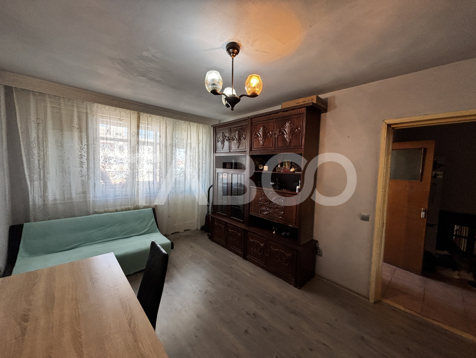 Apartament de vanzare 2 camere 47mp+7mp balcon zona Mihai Viteazul 