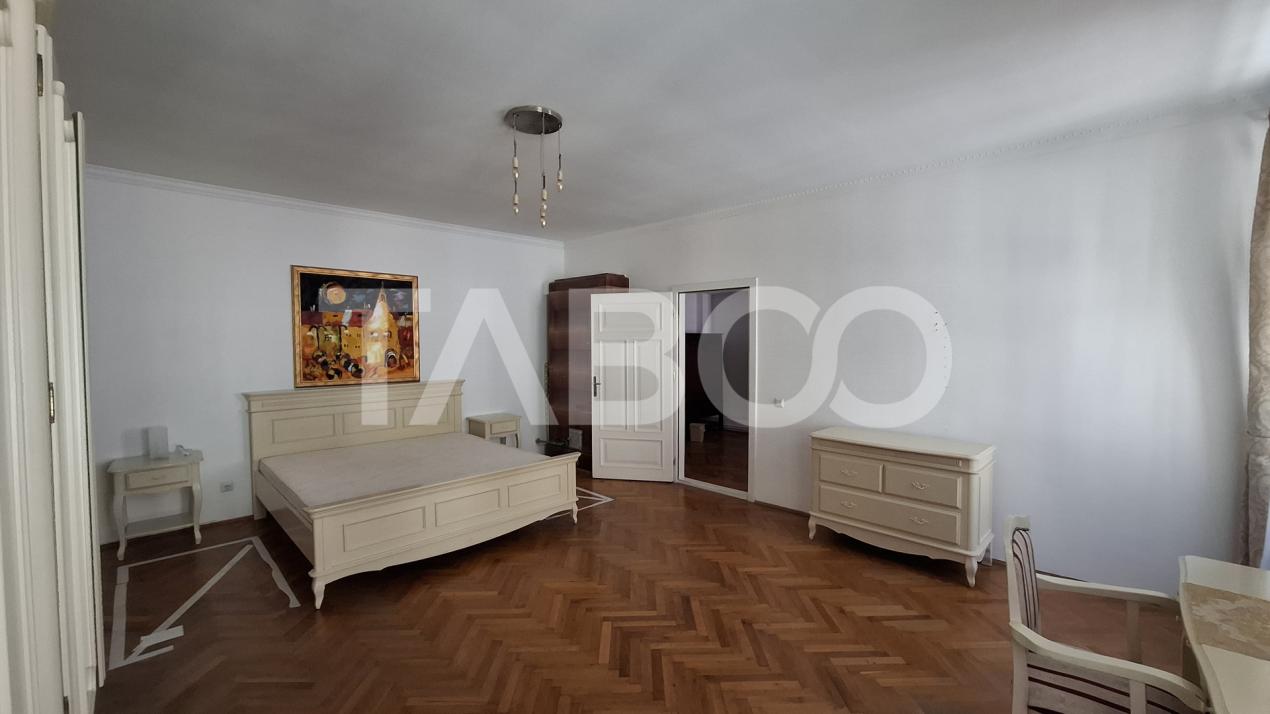 Apartament de vanzare 2 camere 70 mp in Centrul Istoric al Sibiului