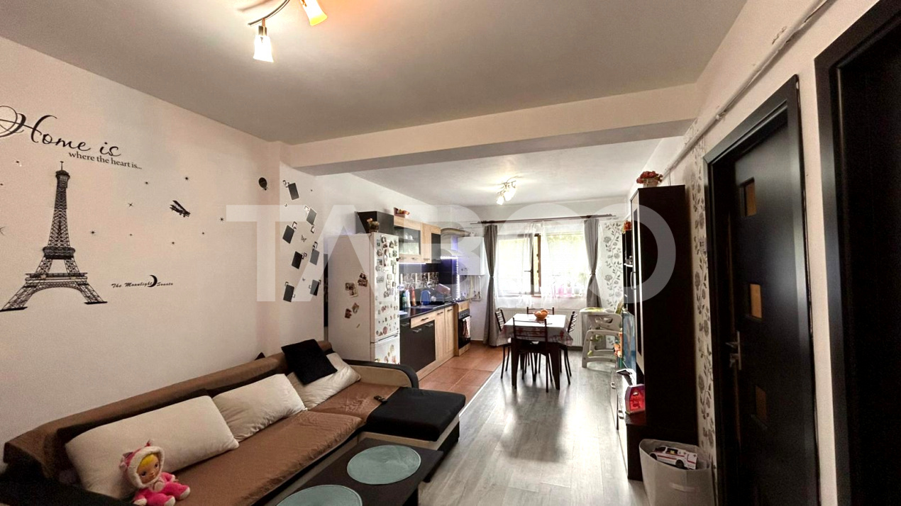 Apartament de vanzare 2 camere balcon si loc de parcare Doamna Stanca