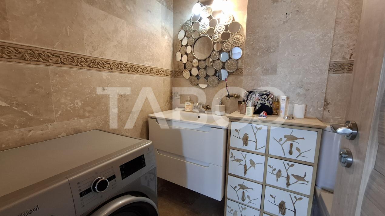Apartament de vanzare 2 camere decomandat 59 mp zona Doamna Stanca
