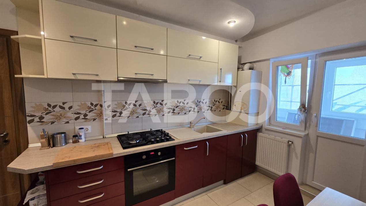 Apartament de vanzare 2 camere decomandate 60mp mobilat utilat Central