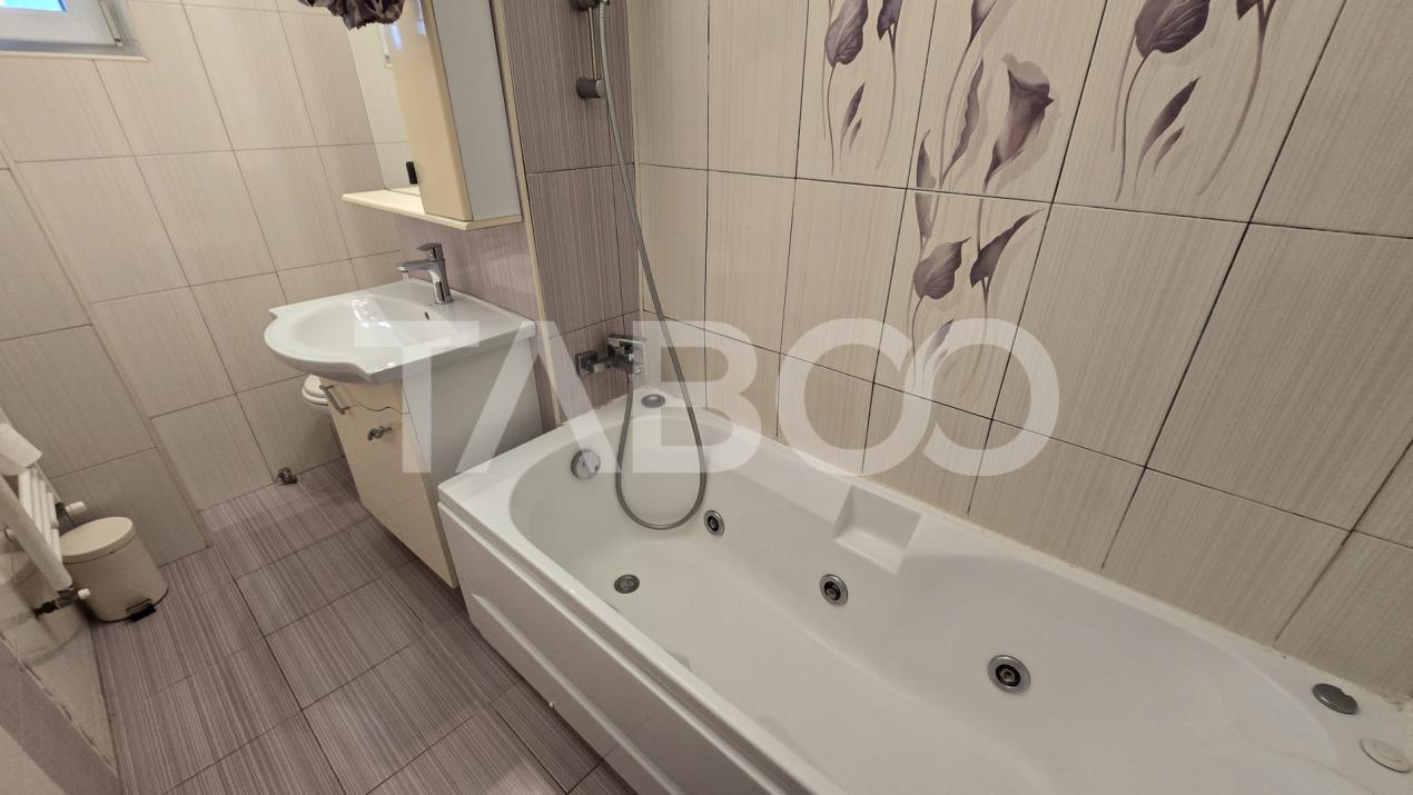 Apartament de vanzare 2 camere decomandate 60mp mobilat utilat Central