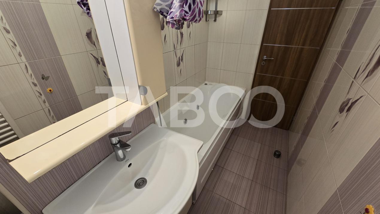 Apartament de vanzare 2 camere decomandate 60mp mobilat utilat Central