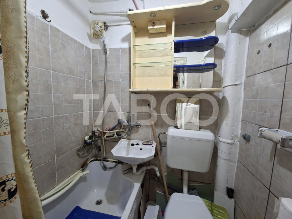 Apartament de vanzare 2 camere etaj intermediar Profi Tiglari