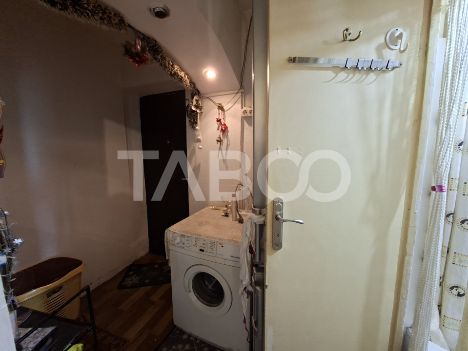 Apartament de vanzare 2 camere etaj intermediar Profi Tiglari