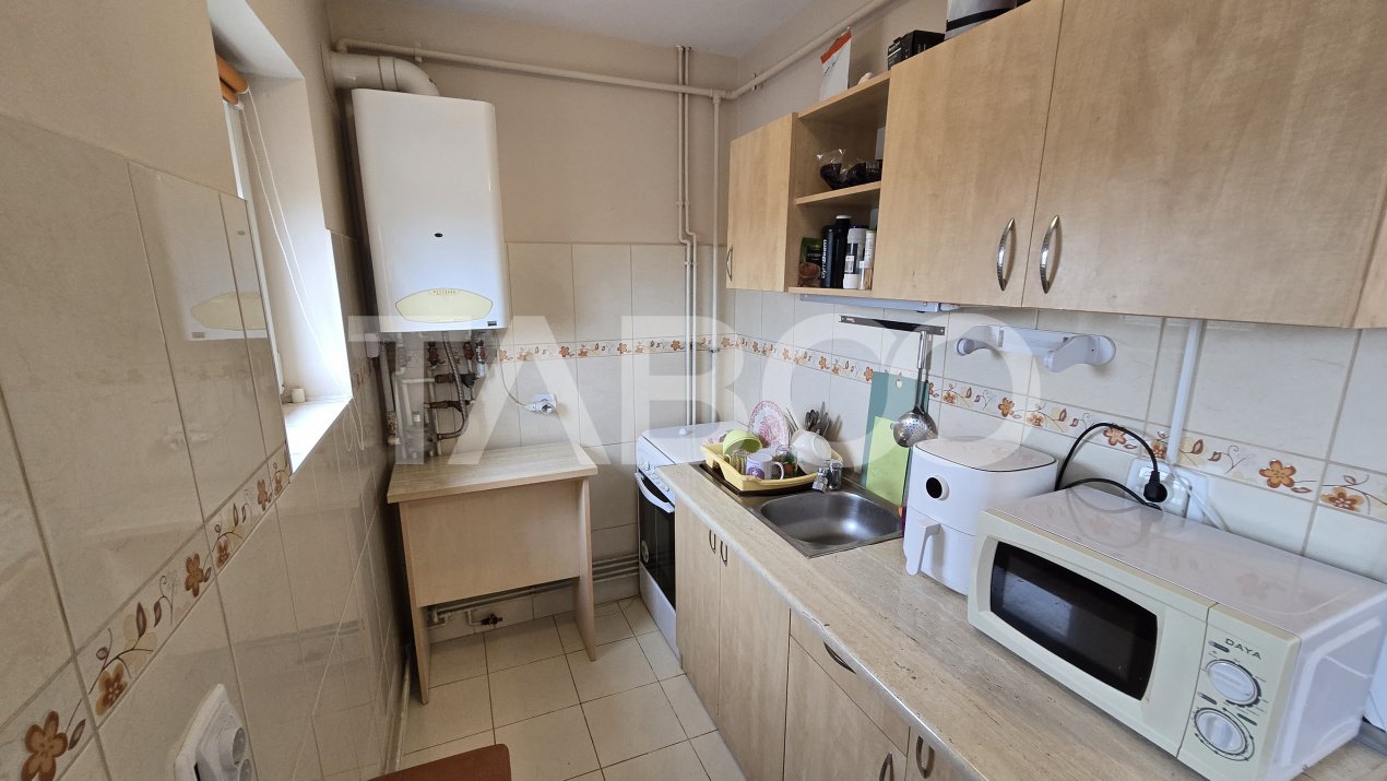 Apartament de vanzare 2 camere mobilat utilat Lazaret  