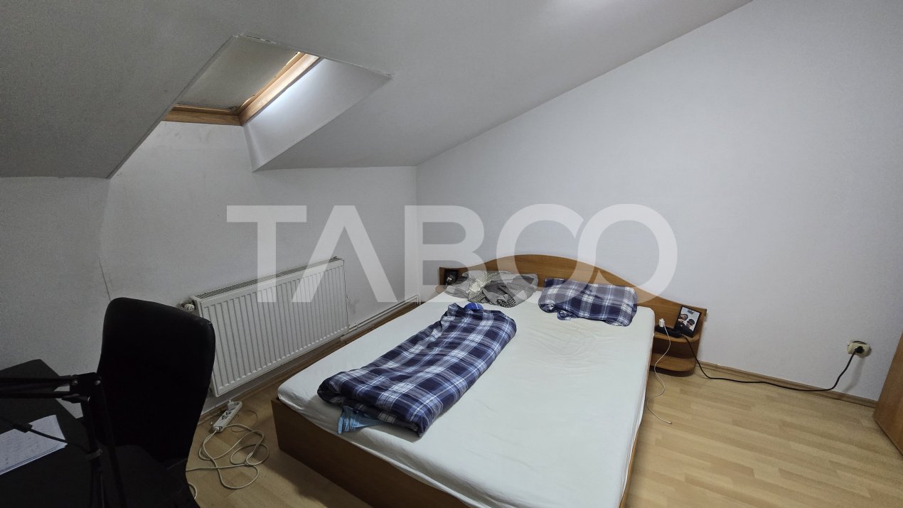 Apartament de vanzare 2 camere mobilat utilat Lazaret  
