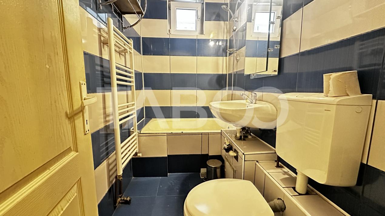 Apartament de vanzare 2 camere mobilate utilate zona Mihai Viteazul