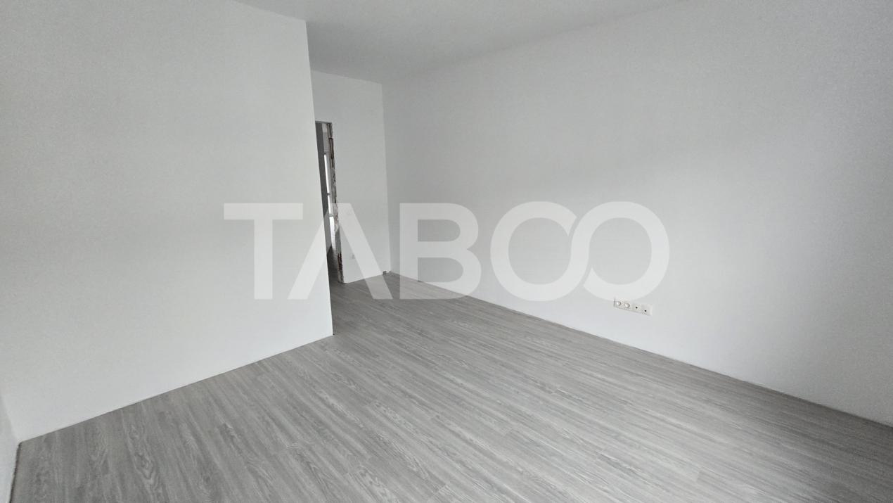 Apartament de vanzare 3 camere 2 bai balcon camara Doamna Stanca