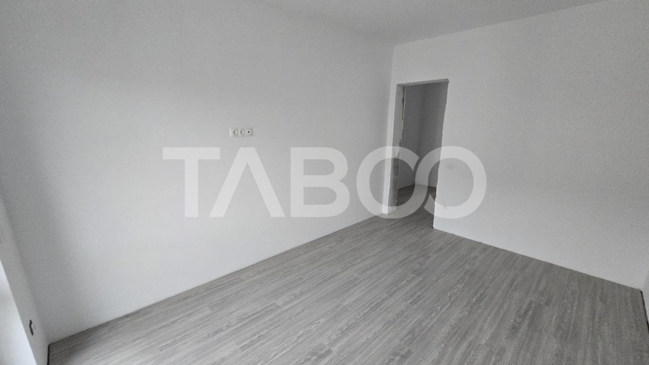 Apartament de vanzare 3 camere 2 bai balcon camara Doamna Stanca