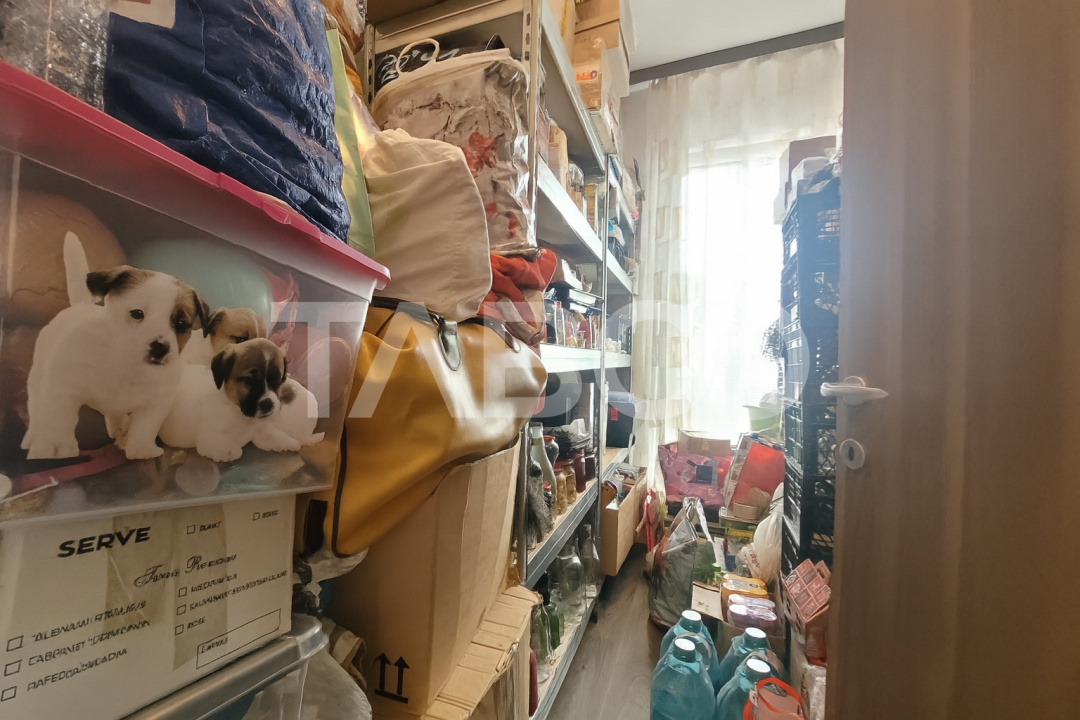 Apartament de vanzare 3 camere 2 bai etaj 1 zona Brana Selimbar