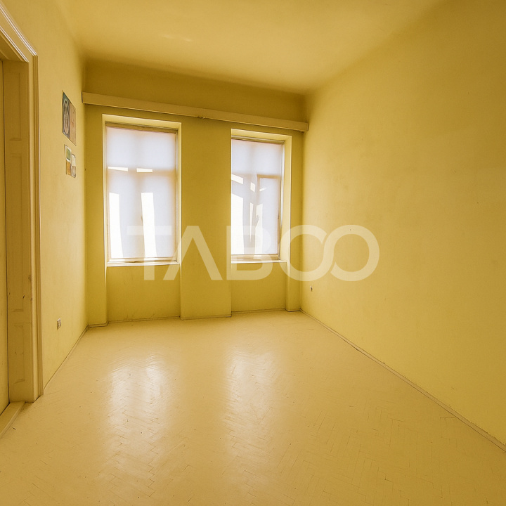 Apartament de vanzare 3 camere 75 mpu etaj 1 Centrul Istoric din Sibiu