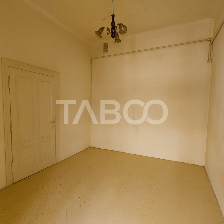 Apartament de vanzare 3 camere 75 mpu etaj 1 Centrul Istoric din Sibiu