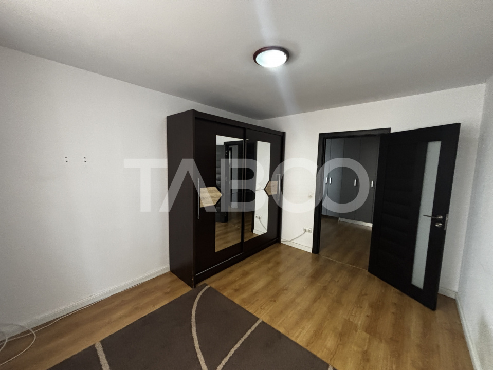 Apartament de vanzare 3 camere 82 mp + doua balcoane Zona Rahovei