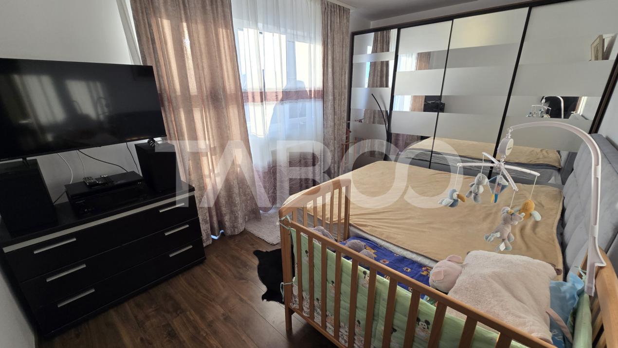 Apartament de vanzare 3 camere 93mp 2 bai balcon si lift Rahovei Sibiu