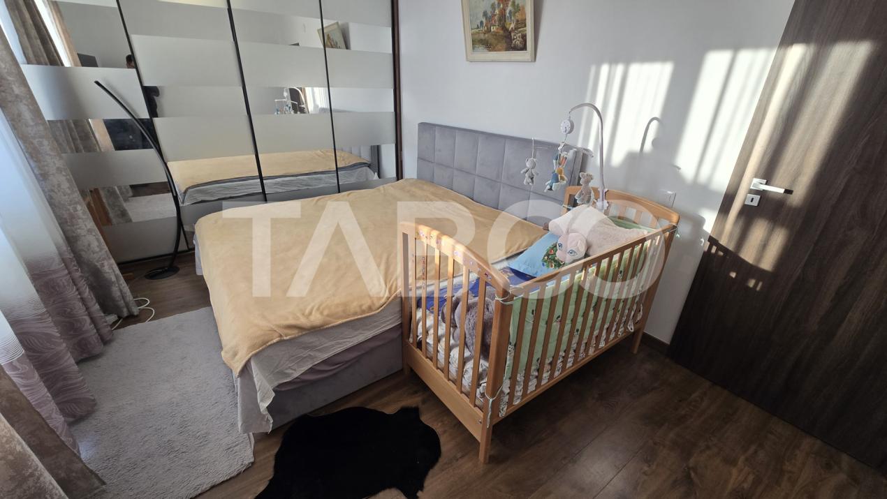 Apartament de vanzare 3 camere 93mp 2 bai balcon si lift Rahovei Sibiu