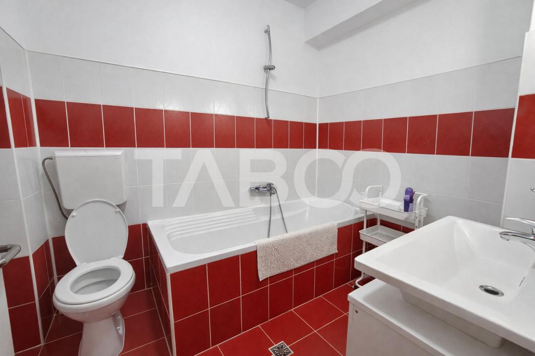Apartament de vanzare 3 camere + boxa si balcon parcare etaj 2 Alma
