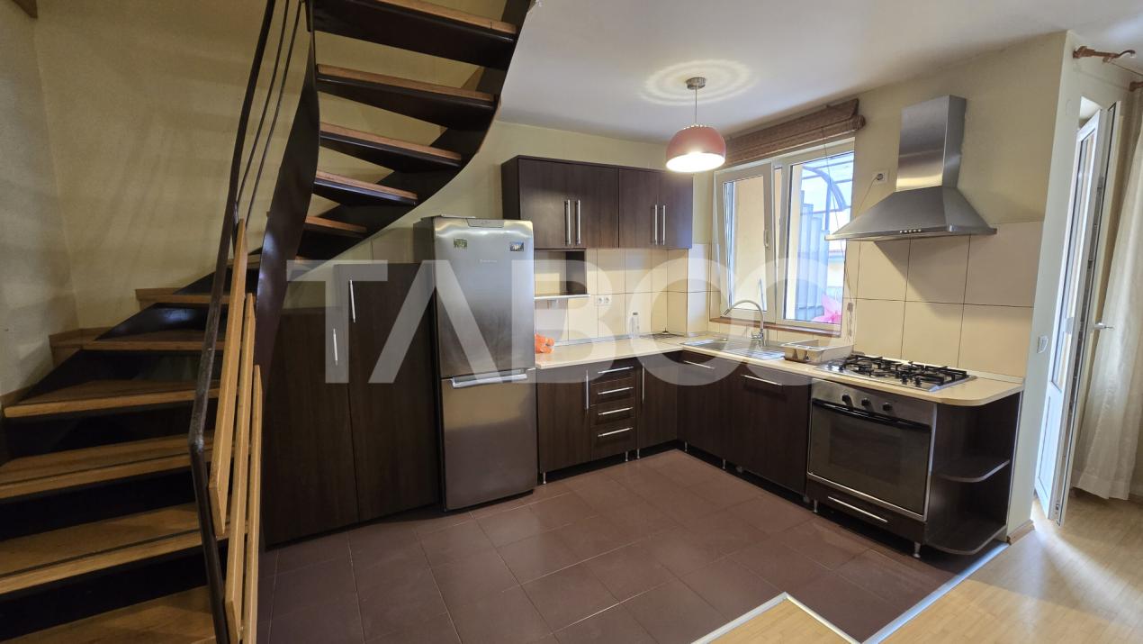 Apartament de vanzare 3 camere decomandate si balcon in zona Rahovei