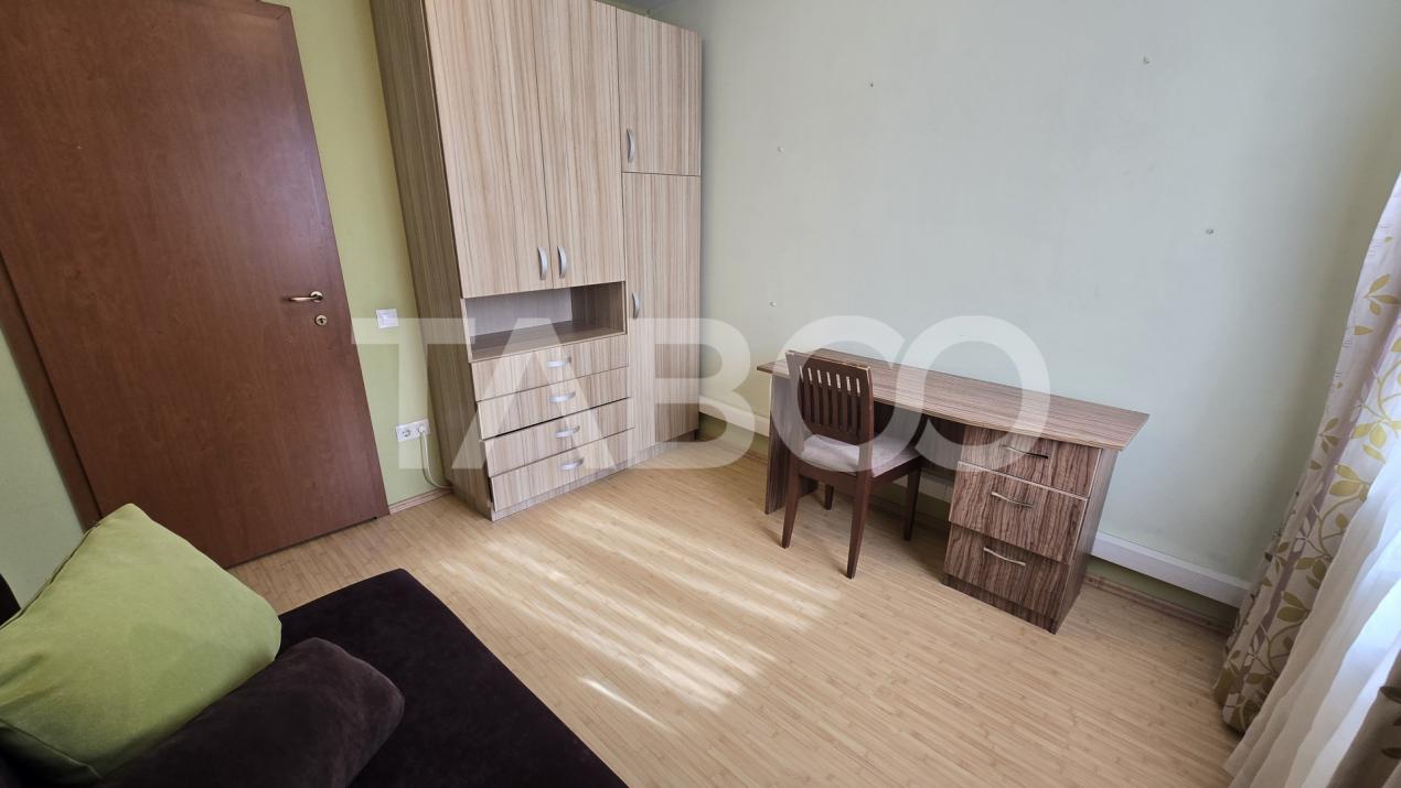 Apartament de vanzare 3 camere decomandate si balcon in zona Rahovei